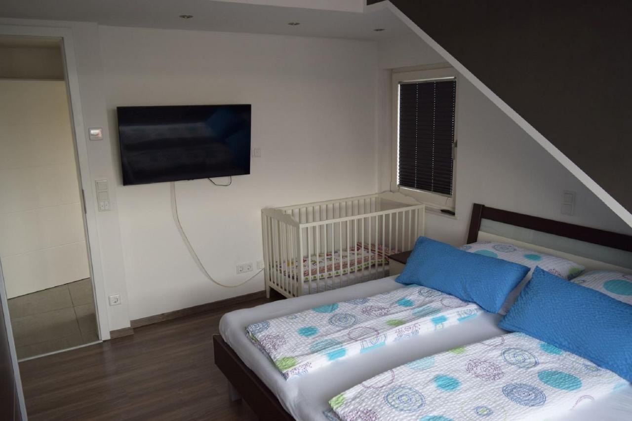 Ferienwohnung Blassneck Цирндорф Екстериор снимка